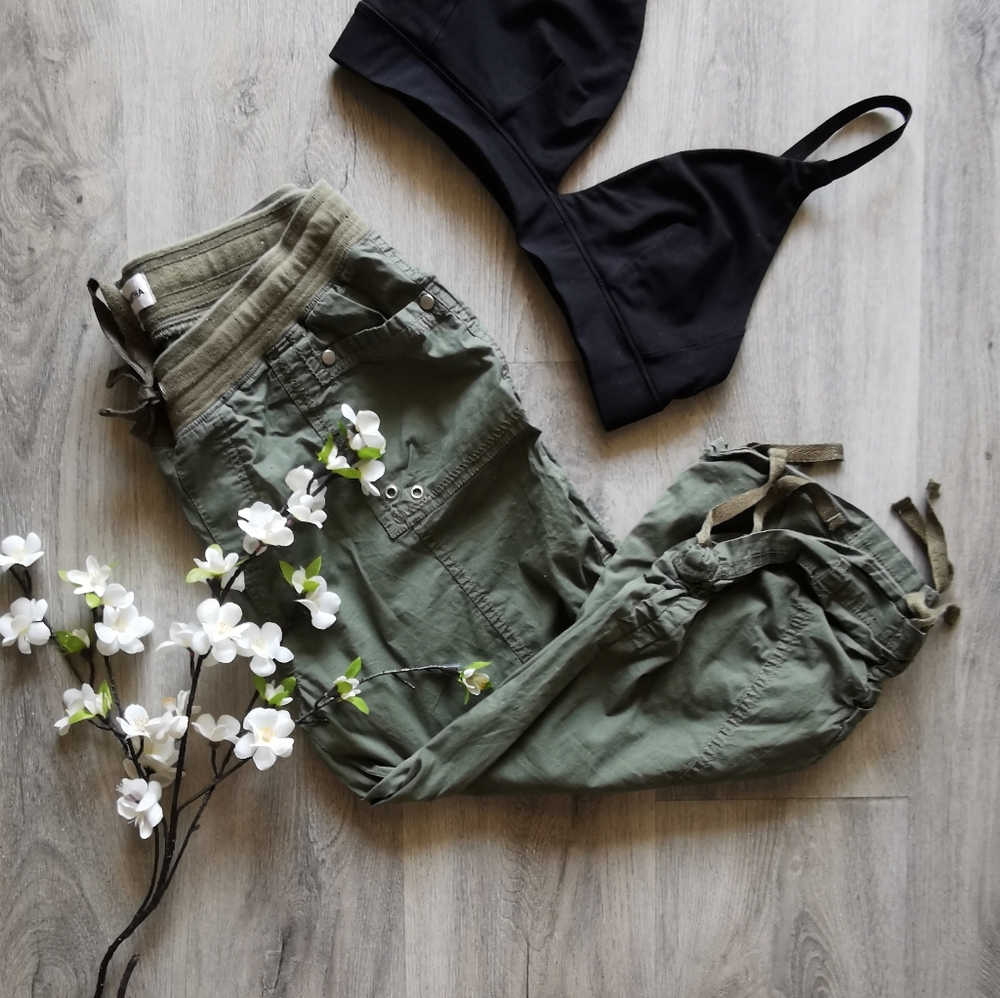 3/$30▪️George & Martha Capris